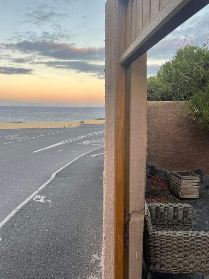 Magical House In Front Of A Sunrise Beach 厄尔梅达诺 外观 照片